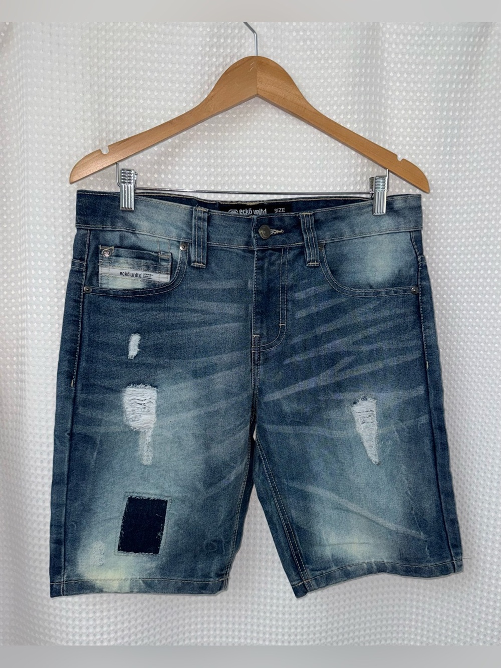 Ecko Unltd Hole In One Denim Shorts Men’s Size 32 - NWT